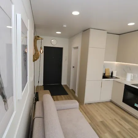 Flat For 2 Or 1 With Free Parking And Fast Wi-fi Apartamento