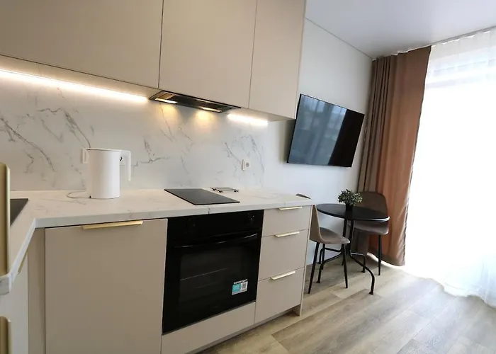 Flat For 2 Or 1 With Free Parking And Fast Wi-fi *