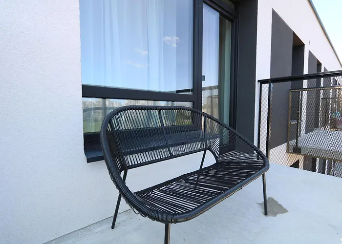 アパート Flat For 2 Or 1 With Free Parking And Fast Wi-fi *