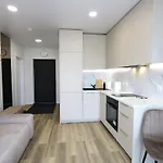 Flat For 2 Or 1 With Free Parking And Fast Wi-fi