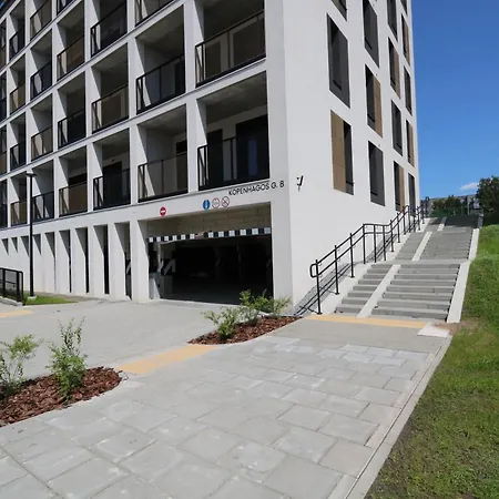 Flat For 2 Or 1 With Free Parking And Fast Wi-fi *