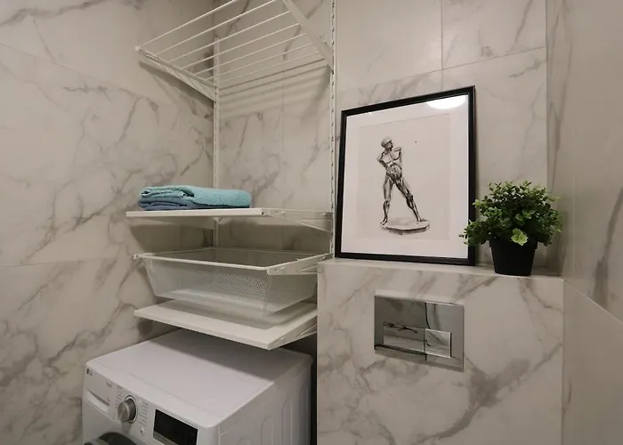 Flat For 2 Or 1 With Free Parking And Fast Wi-fi Appartamento