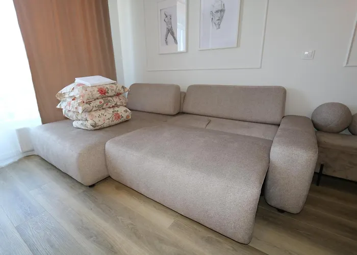 Flat For 2 Or 1 With Free Parking And Fast Wi-fi Апартаменти