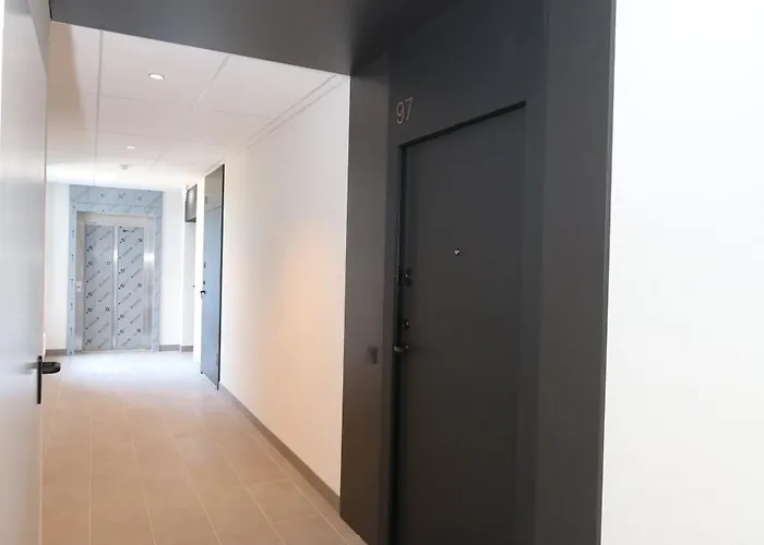 Flat For 2 Or 1 With Free Parking And Fast Wi-fi *