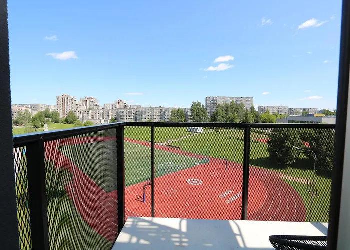 Flat For 2 Or 1 With Free Parking And Fast Wi-fi 公寓 *